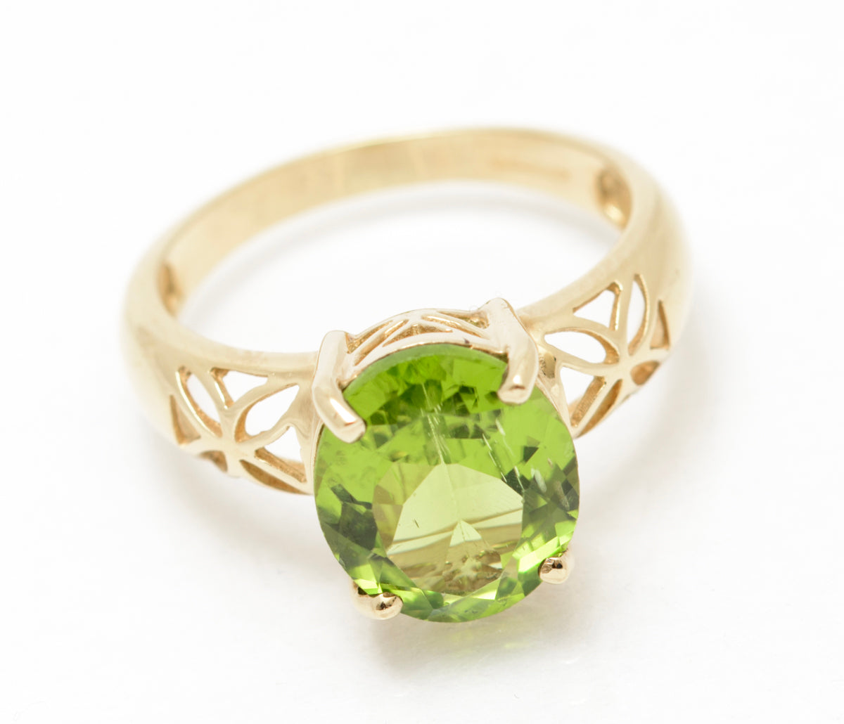 9ct Yellow Gold Solitaire Ring With Natural 3.25 Carat Peridot Gemstone Size N (A2081)