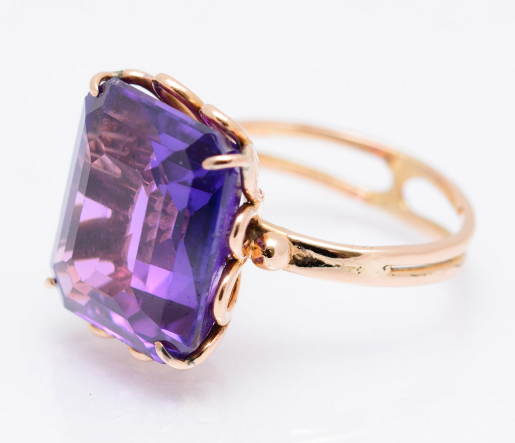 Vintage 9ct Yellow Gold & Large Purple Lab-Created Sapphire Ring UK Size K1/2 (A2092)