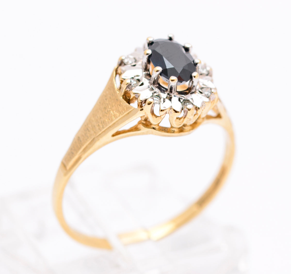 Vintage 9ct Yellow Gold & Midnight Blue Sapphire Ring With Diamond Halo Size N (A2094)