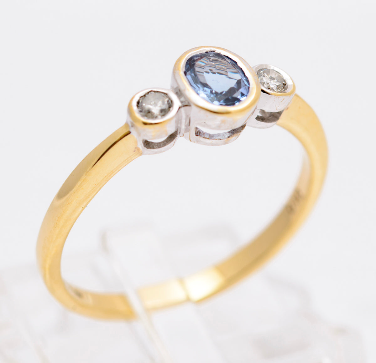 Vintage 9ct Yellow Gold Elegant Tanzanite & Diamond Trilogy Ring Size N (A2096)