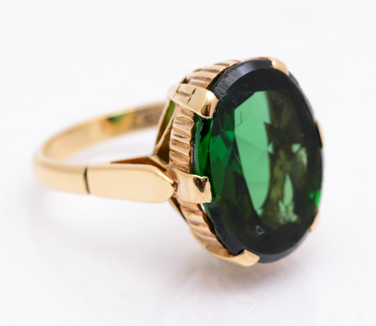 Vintage 9ct Yellow Gold & Large 10 Carat Green Tourmaline Gemstone Ring Size M (A2099)