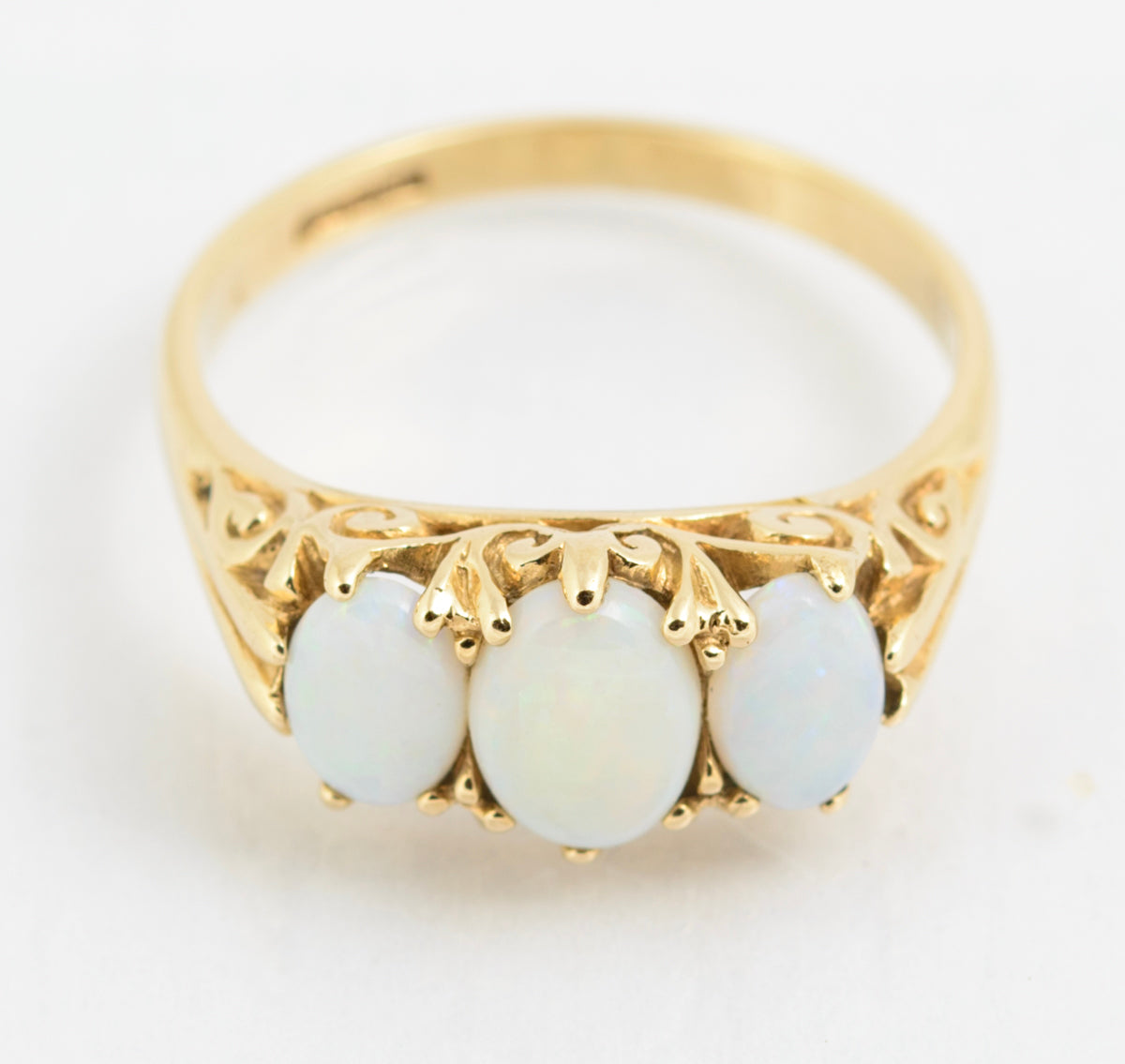 Vintage 9ct Gold & Opal Cabochon Trilogy Ring Victorian Design Hallmarked (A2143)