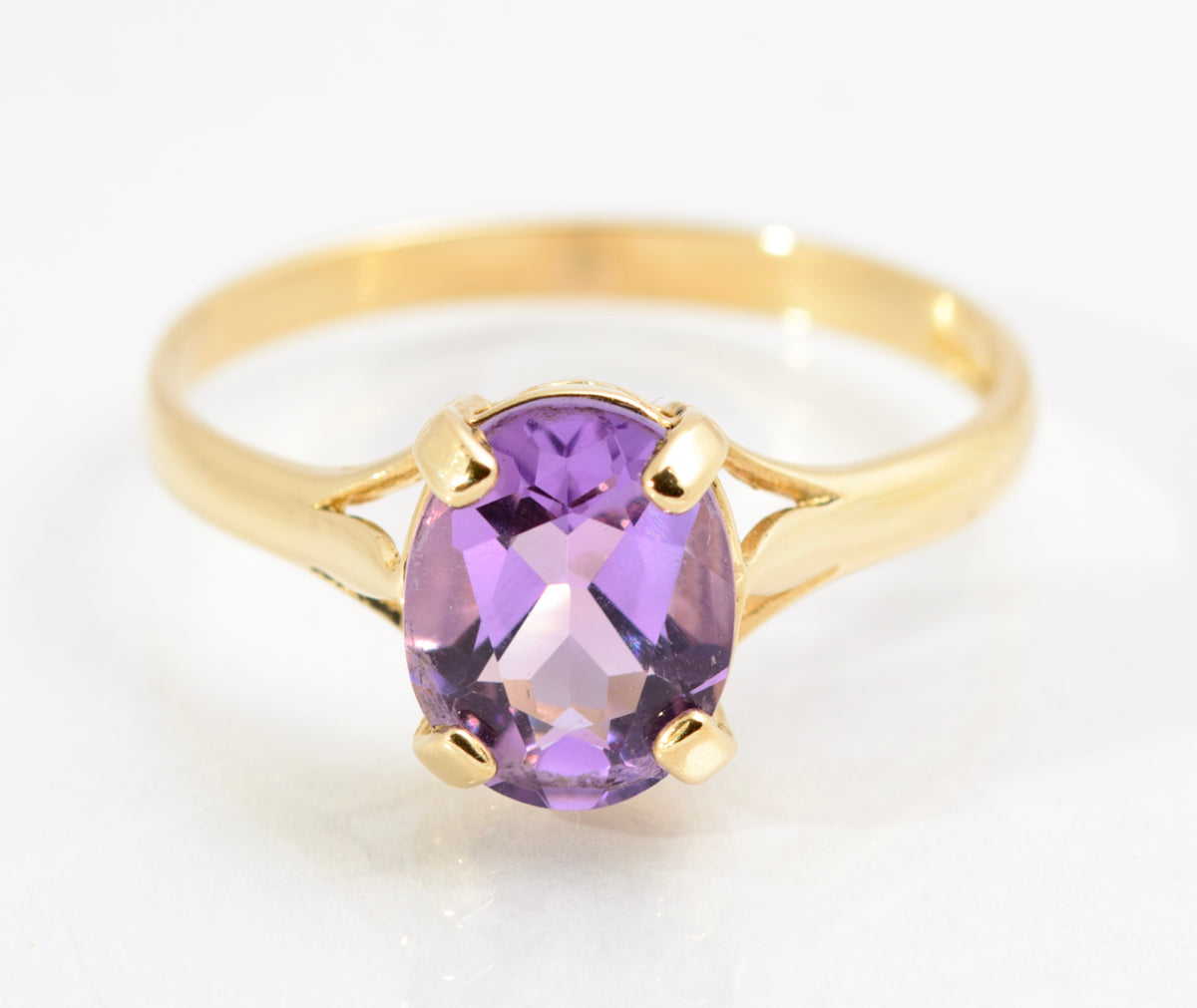 Vintage 9ct Gold & 1.5 Carat Amethyst Solitaire Ring Hallmarked Size P (A2154)