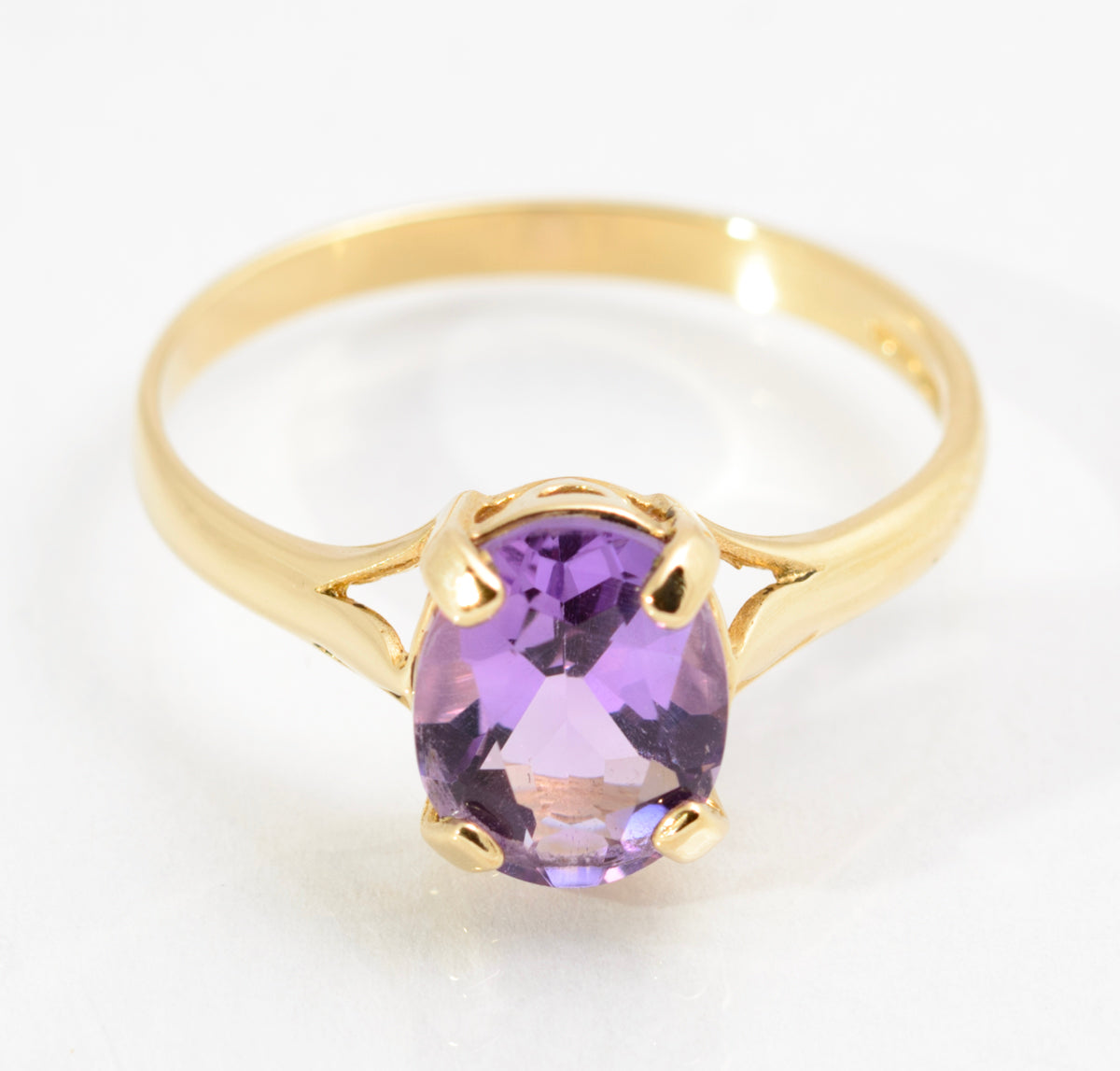 Vintage 9ct Gold & 1.5 Carat Amethyst Solitaire Ring Hallmarked Size P (A2154)
