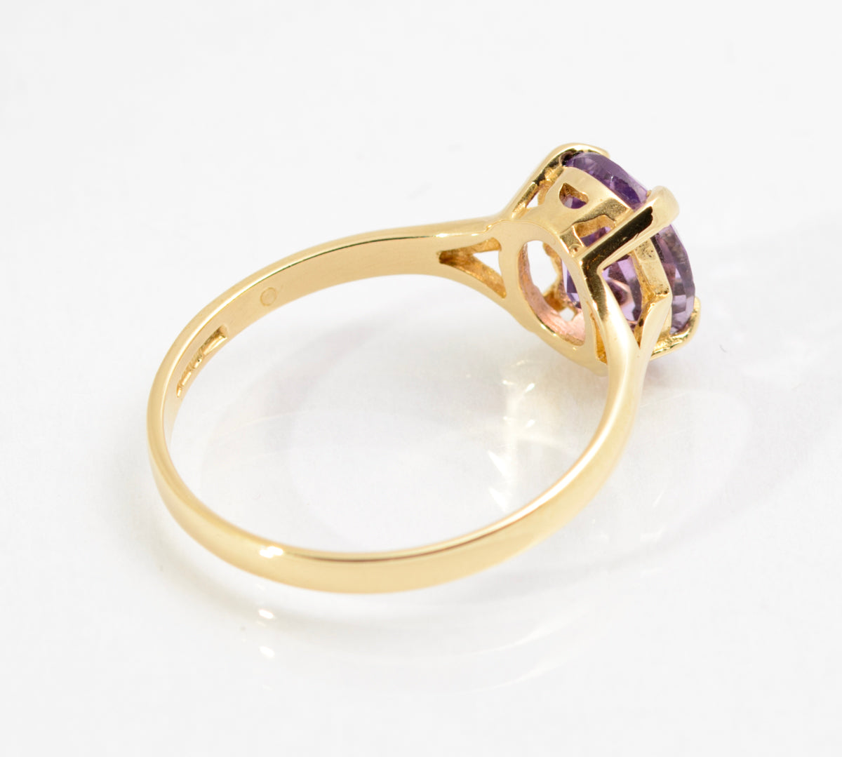Vintage 9ct Gold & 1.5 Carat Amethyst Solitaire Ring Hallmarked Size P (A2154)