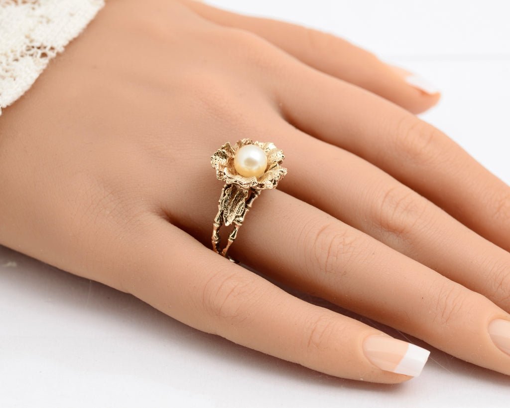 Vintage 9ct Yellow Gold Ring Brutalist Design With Cultured Pearl 8.1 Grams UK Size P (A2167)