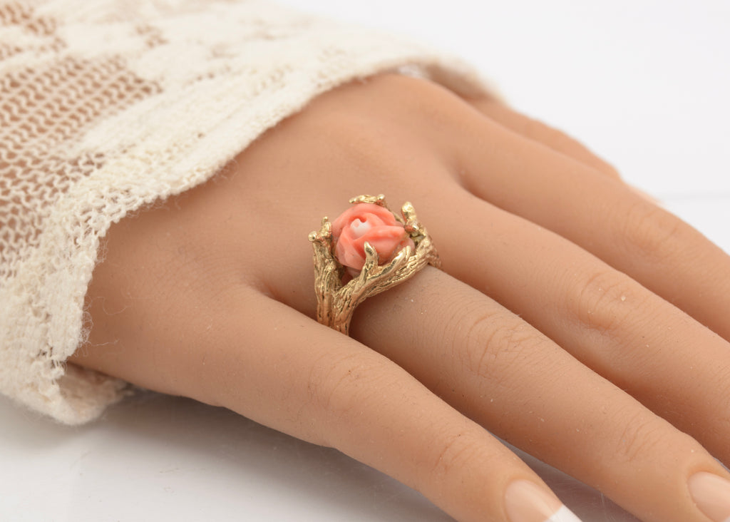 Vintage 14ct Gold Carved Coral Rose Ring - Gold Frond Setting - UK Size O½ - A428
