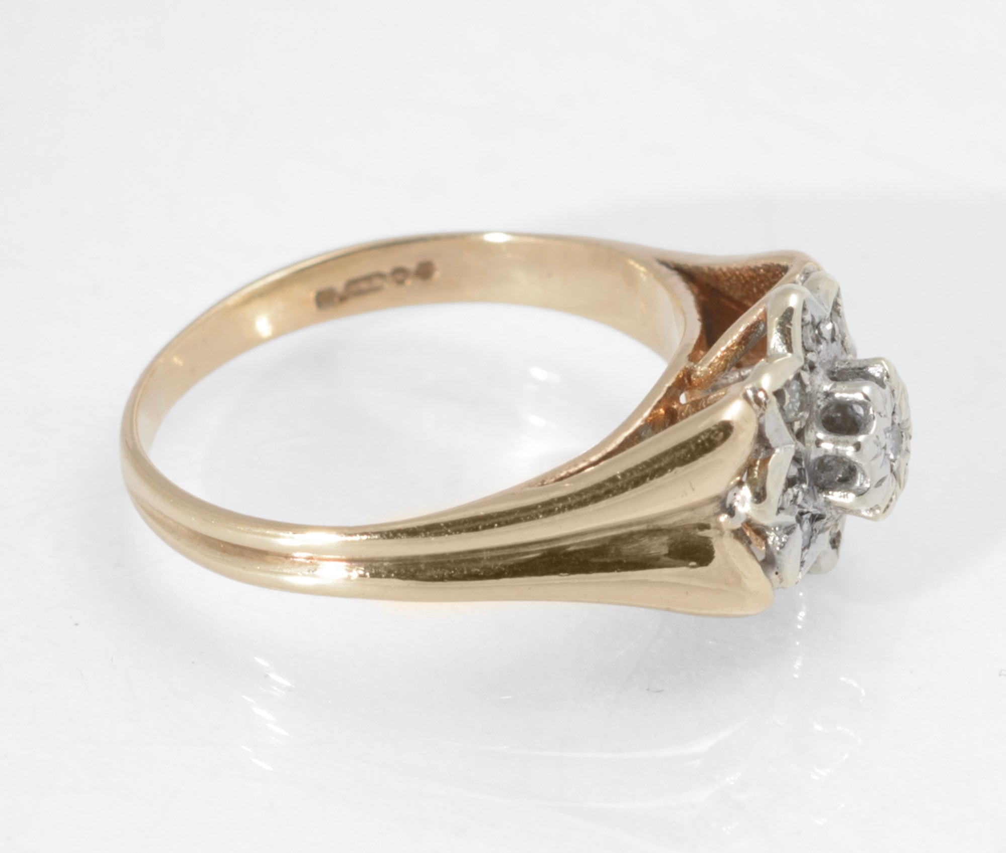 Vintage 9ct Gold Diamond Flower Cluster Ring - Divided Shoulders - Sheffield c.1977 - UK Size L - A440