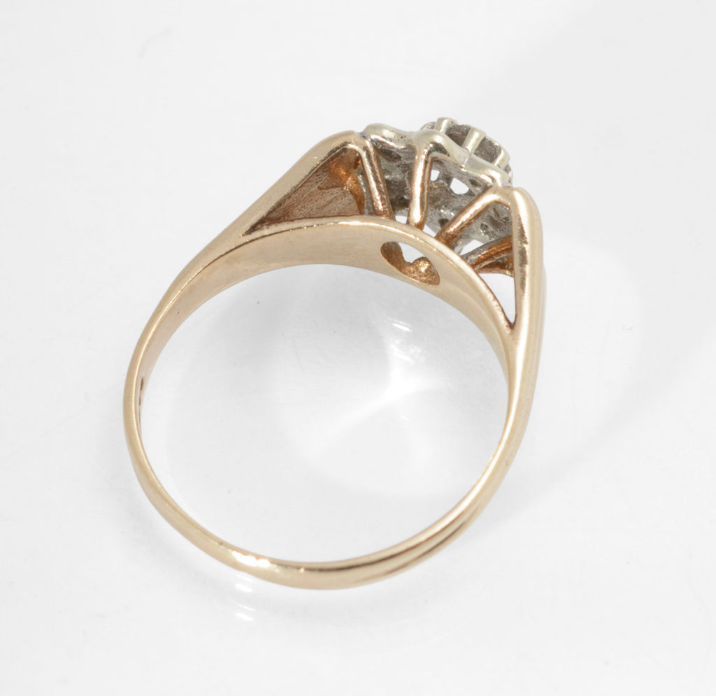 Vintage 9ct Gold Diamond Flower Cluster Ring - Divided Shoulders - Sheffield c.1977 - UK Size L - A440