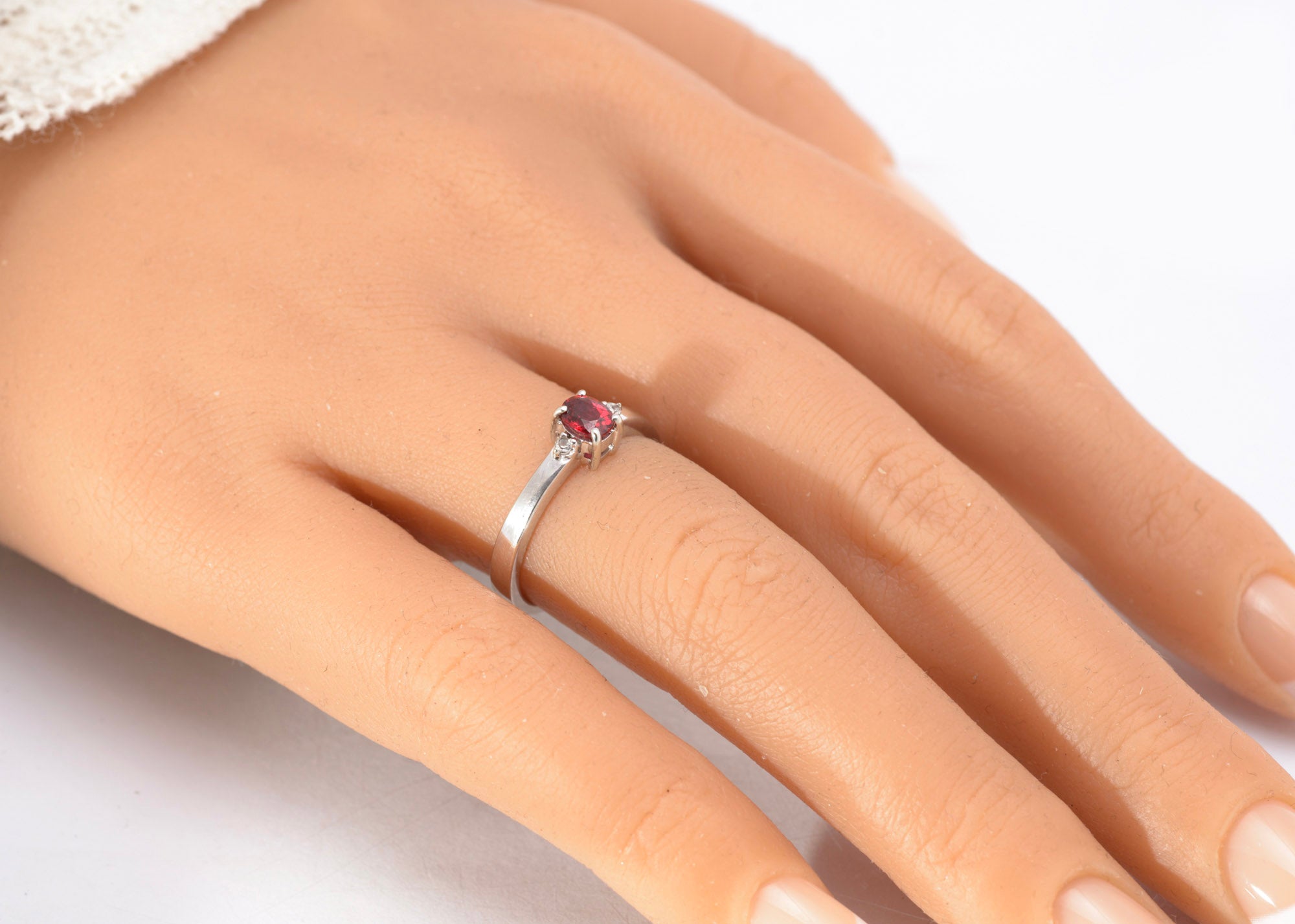 Vintage 9ct White Gold Ruby & Topaz Ring - Hallmarked 2007 - UK Size N - A563