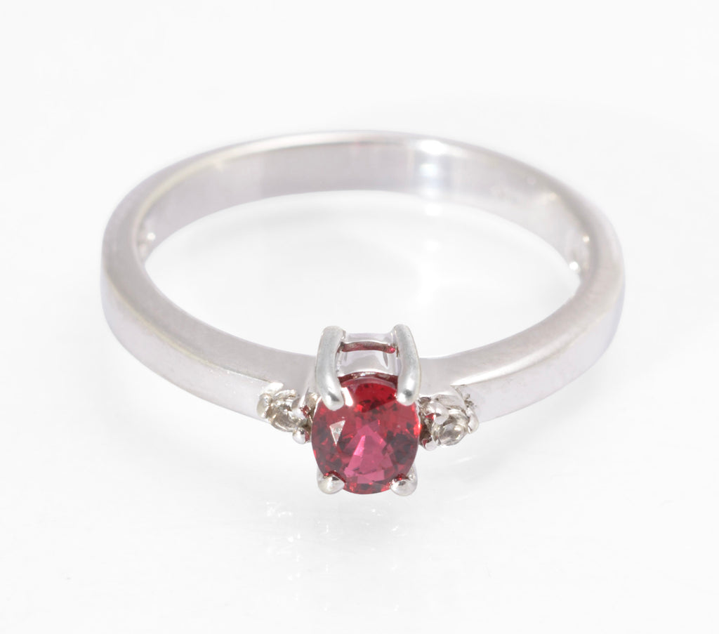 Vintage 9ct White Gold Ruby & Topaz Ring - Hallmarked 2007 - UK Size N - A563