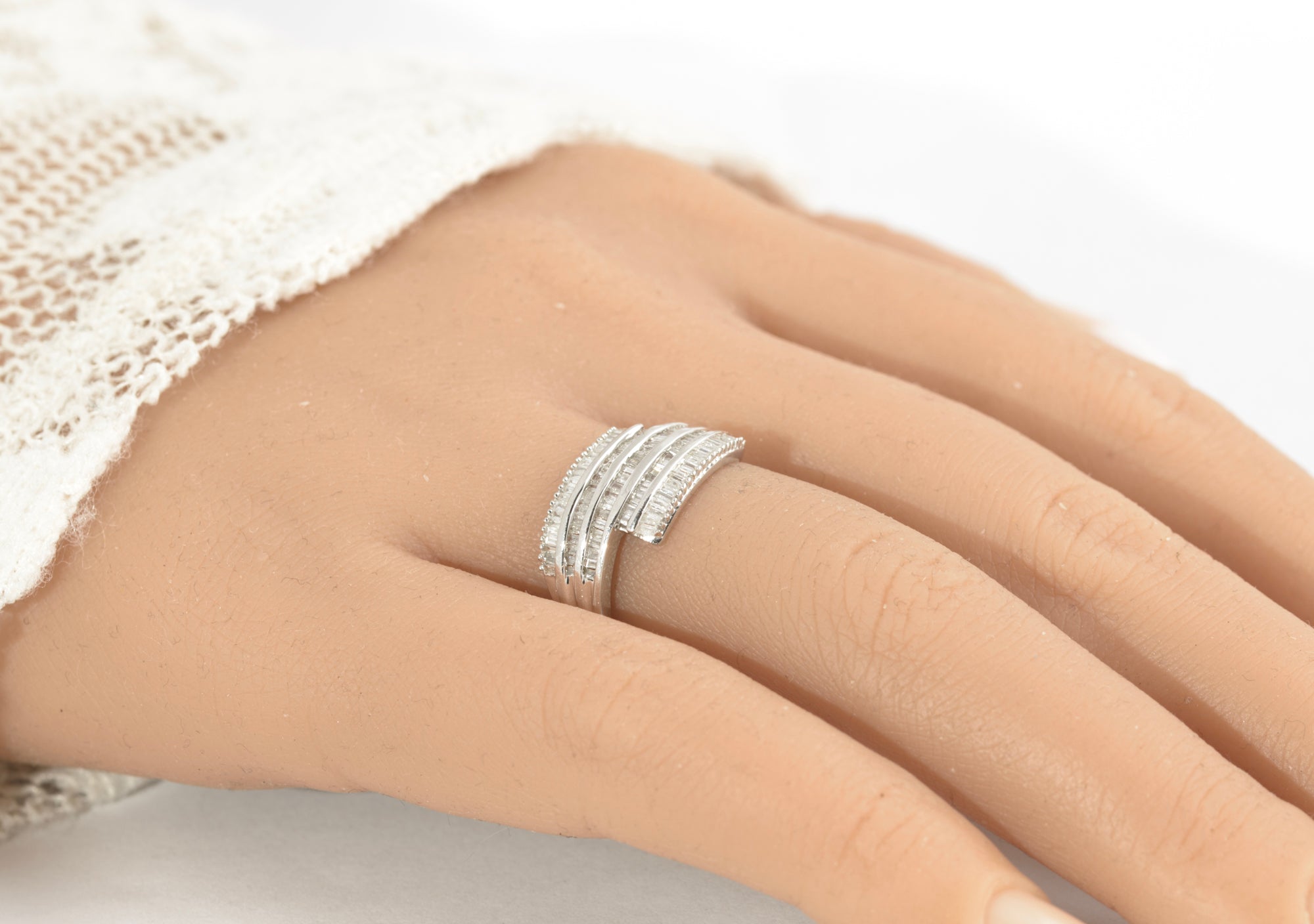 10K White Gold & Diamond Channel Set Crossover Ladies Ring UK Size O  (Code A585)