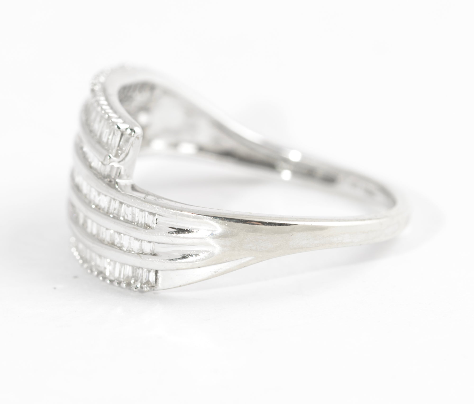10K White Gold & Diamond Channel Set Crossover Ladies Ring UK Size O  (Code A585)