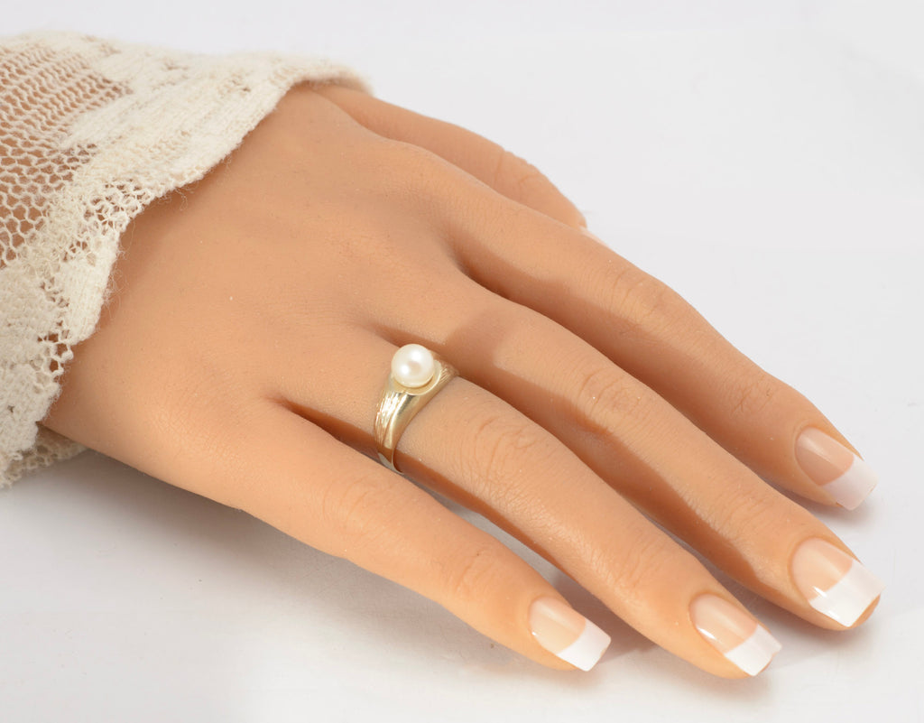 Vintage 9ct Yellow Gold & Cultured Pearl Ring Textured Band Ladies UK Size O  (Code A613)