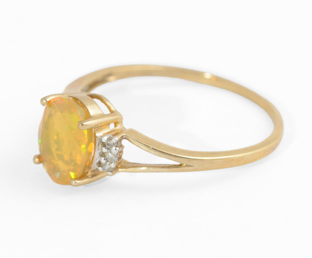 Vintage 9ct Gold Facet Cut Welo Opal & Diamond Ring - TGGC - Birmingham 2012 - UK Size R - A628