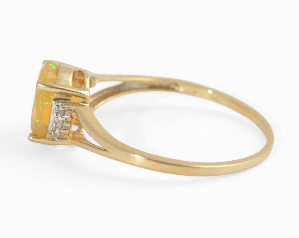 Vintage 9ct Gold Facet Cut Welo Opal & Diamond Ring - TGGC - Birmingham 2012 - UK Size R - A628