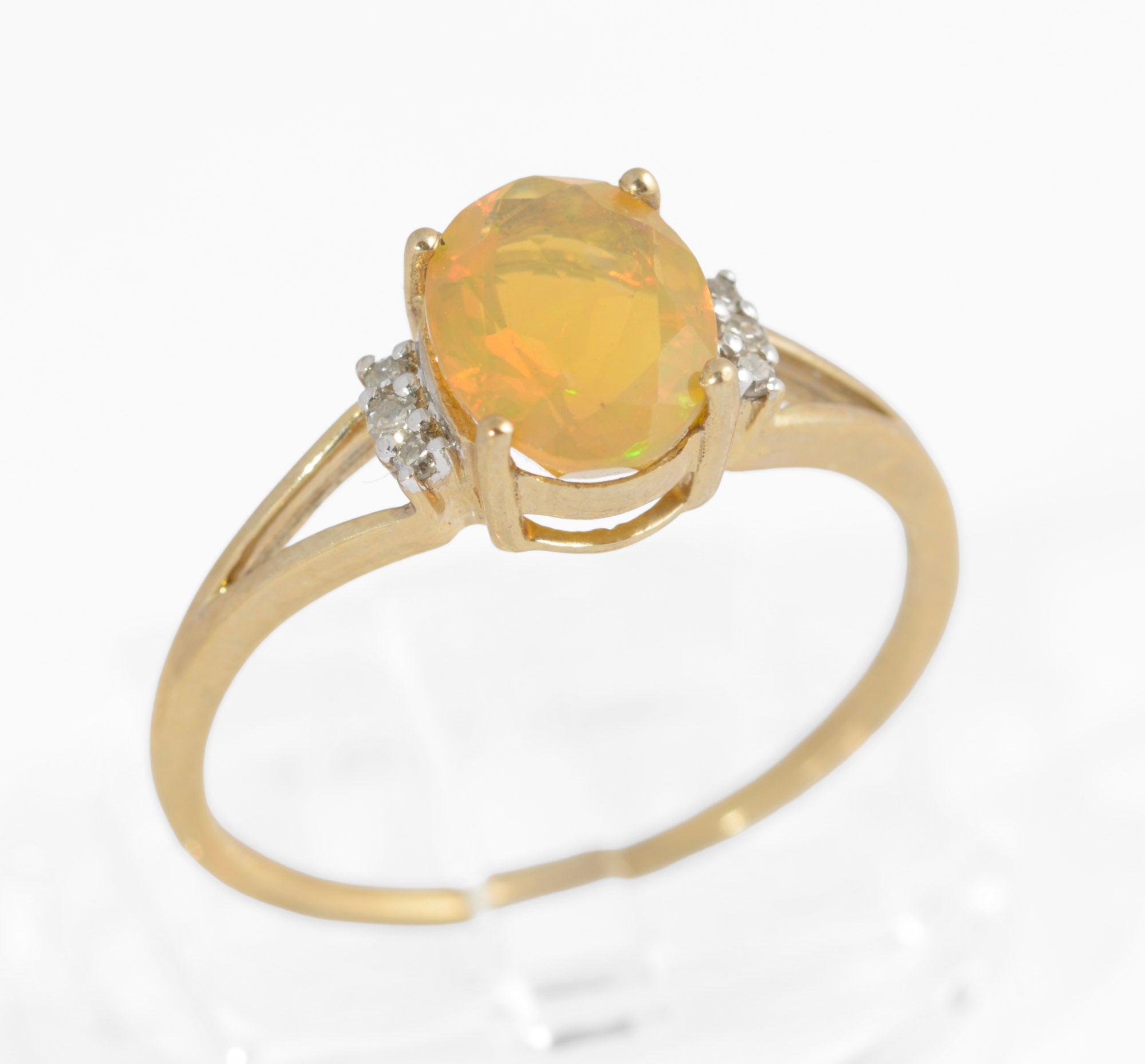 Vintage 9ct Gold Facet Cut Welo Opal & Diamond Ring - TGGC - Birmingham 2012 - UK Size R - A628