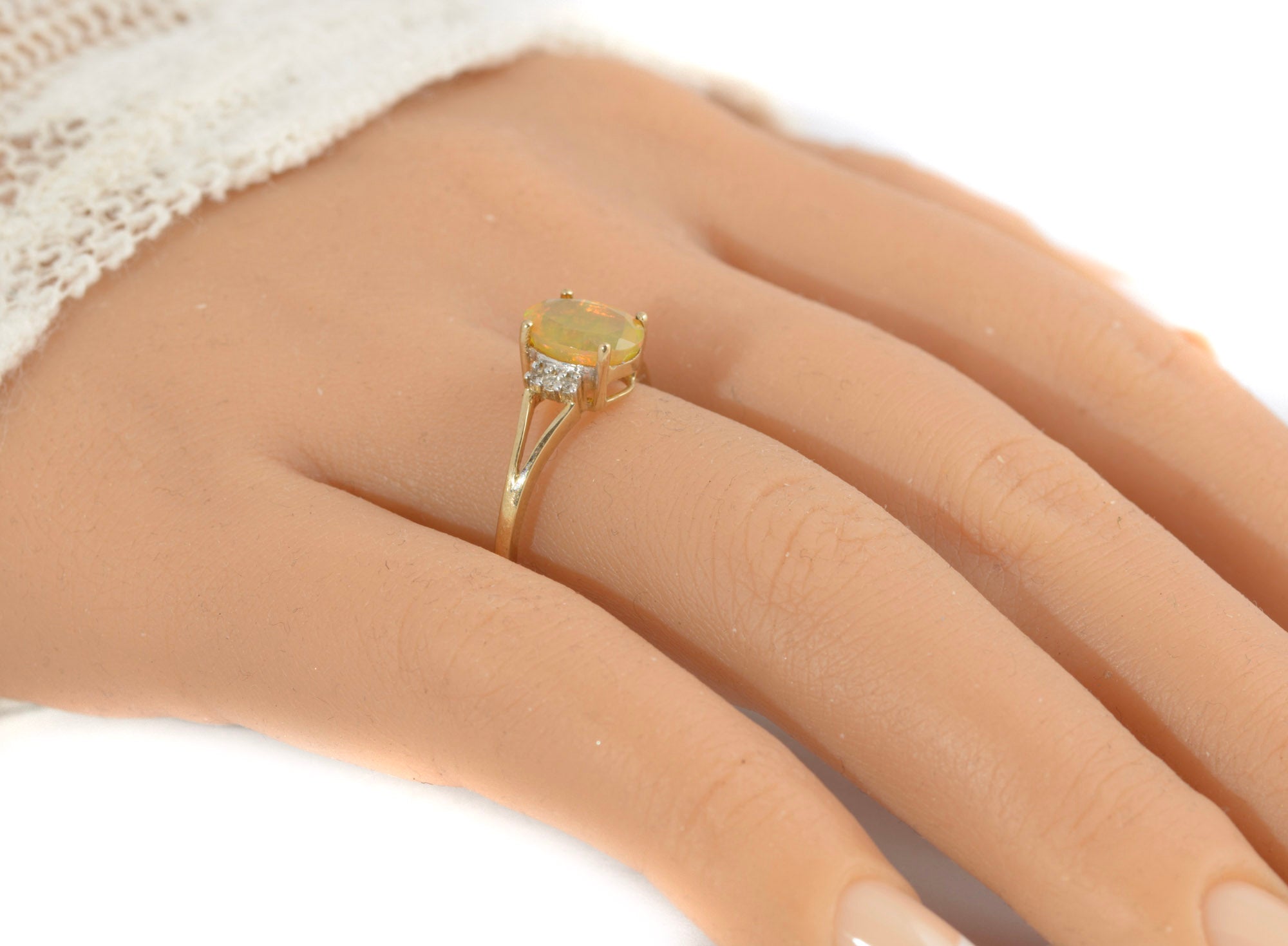 Vintage 9ct Gold Facet Cut Welo Opal & Diamond Ring - TGGC - Birmingham 2012 - UK Size R - A628