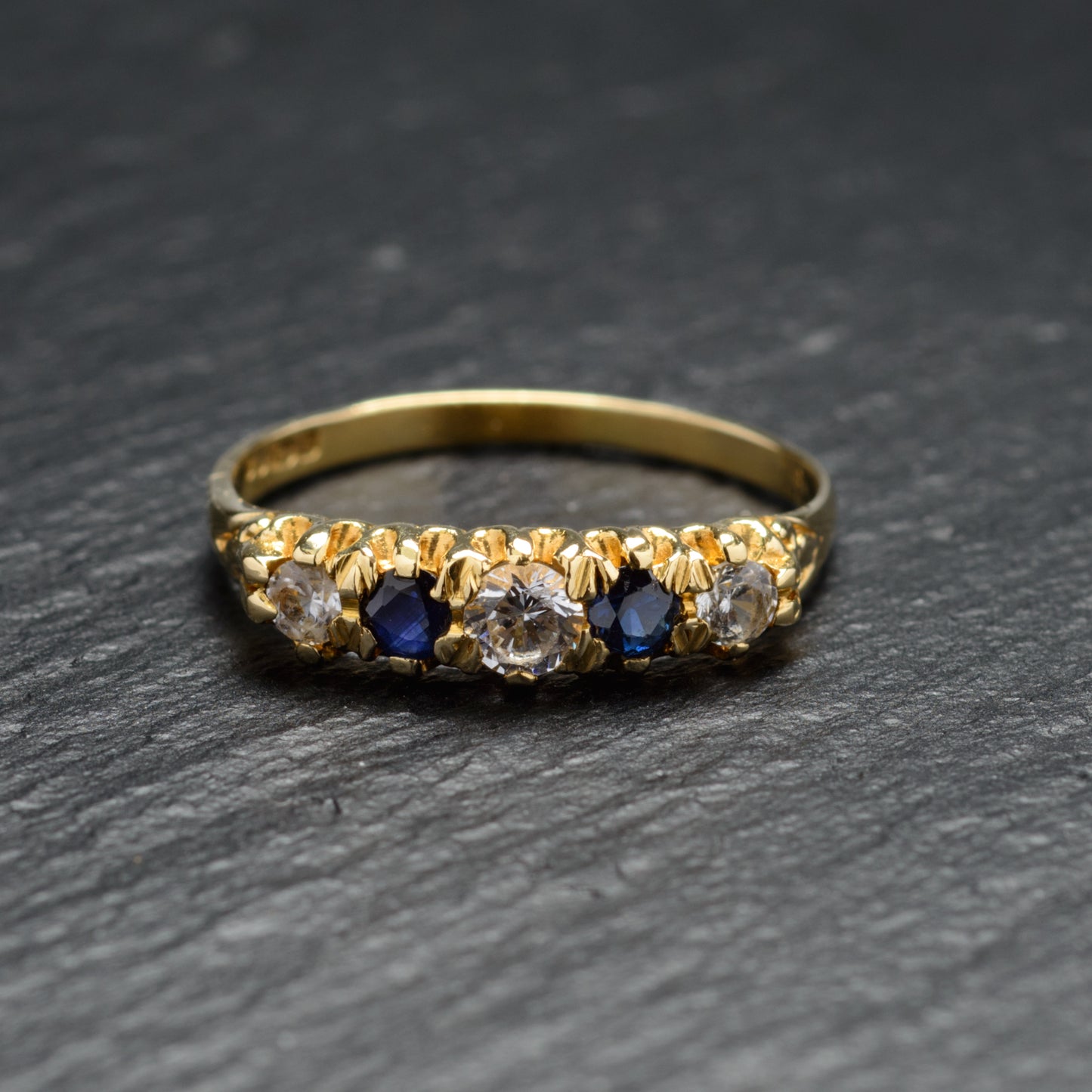 Vintage 18ct Gold Ring With Sapphire & White Spinel Gemstones H'mark London 1982 (A744)