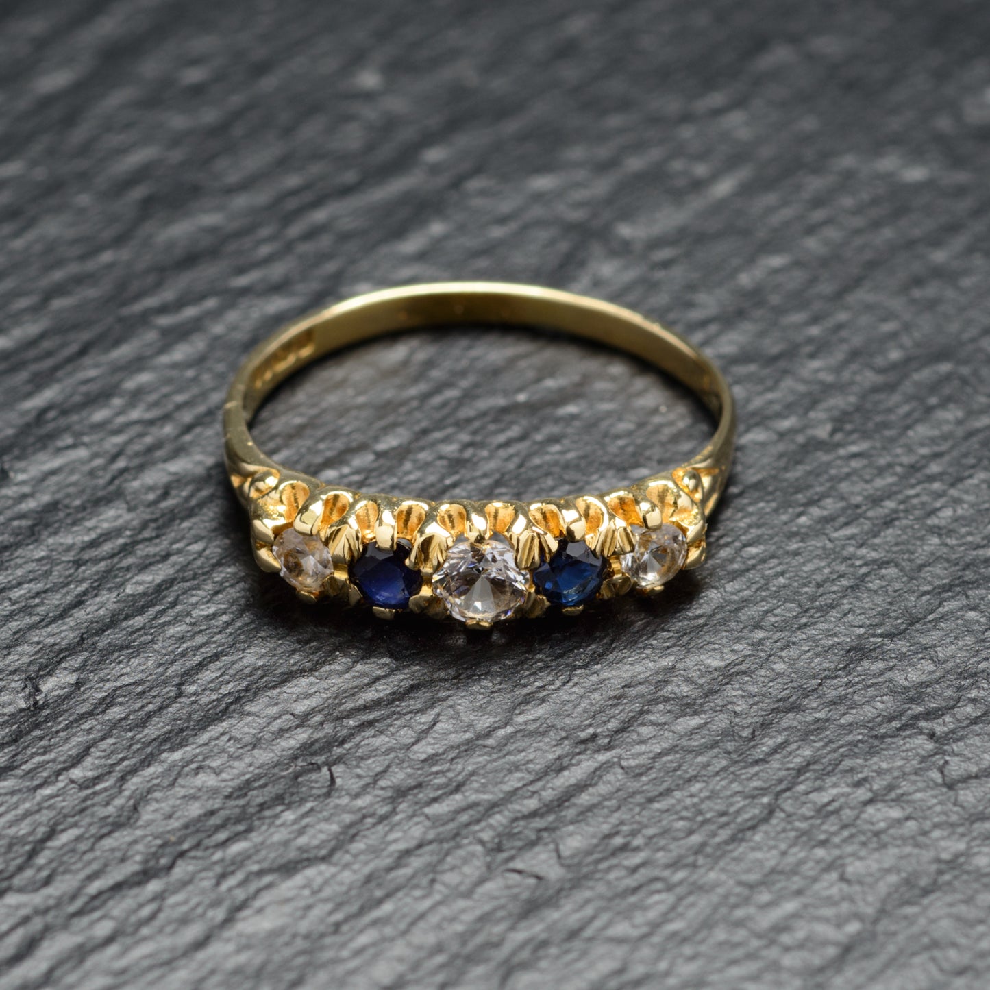 Vintage 18ct Gold Ring With Sapphire & White Spinel Gemstones H'mark London 1982 (A744)