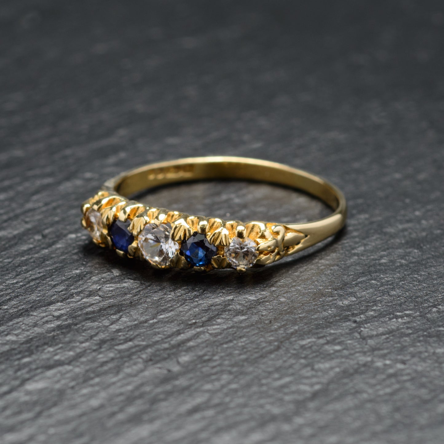 Vintage 18ct Gold Ring With Sapphire & White Spinel Gemstones H'mark London 1982 (A744)