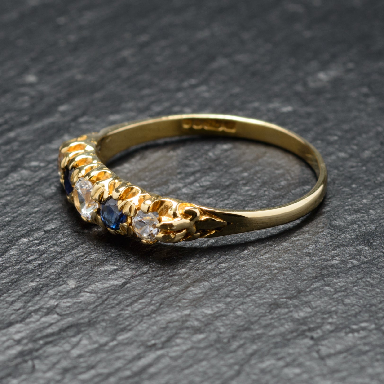 Vintage 18ct Gold Ring With Sapphire & White Spinel Gemstones H'mark London 1982 (A744)