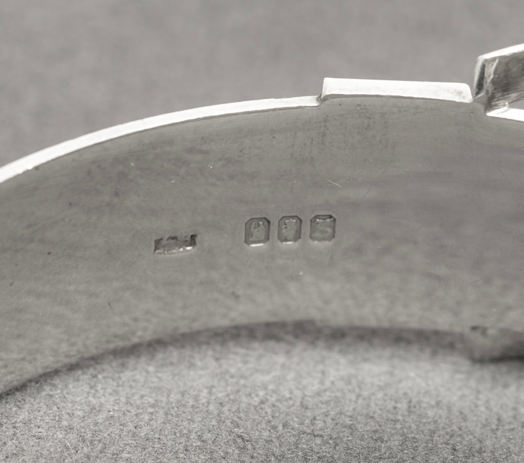 Vintage Irish Sterling Silver Buckle Bangle Dublin 1974 Hallmark Chased Detail (B2173)