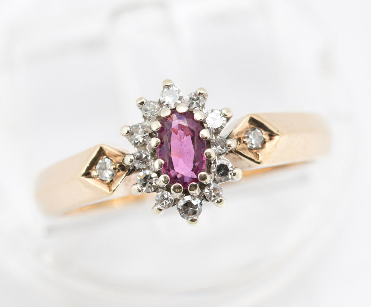 Vintage 9ct Yellow Gold Natural Ruby & Diamond Elegant Ladies Ring UK Size N (B2215)
