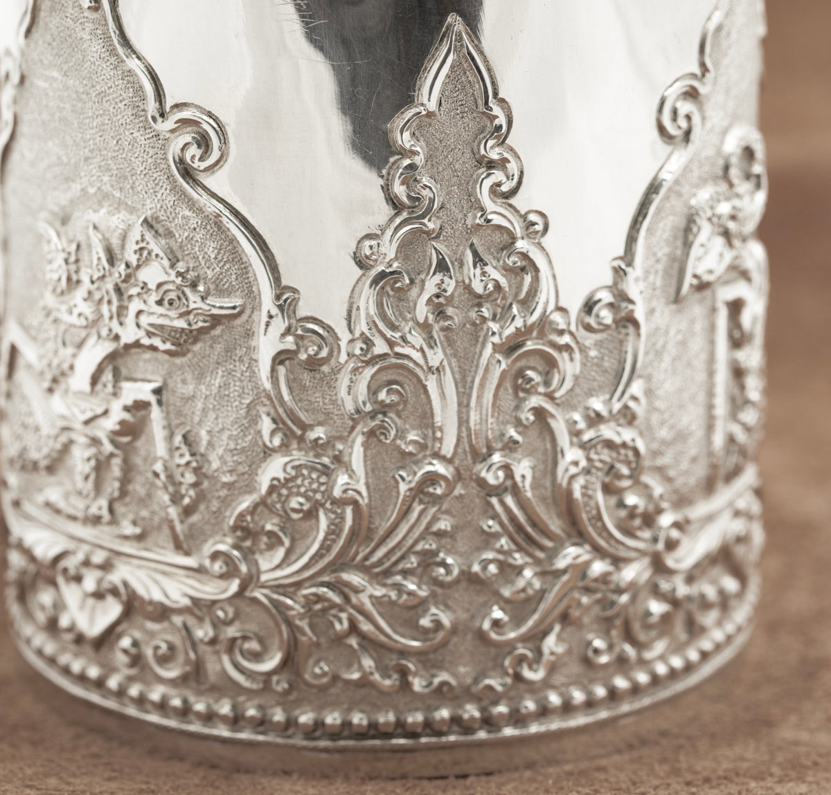 Vintage Indonesian .800 Silver LIdded Jar Wayang Theatre Design Yogya Hallmarks  (B2225)