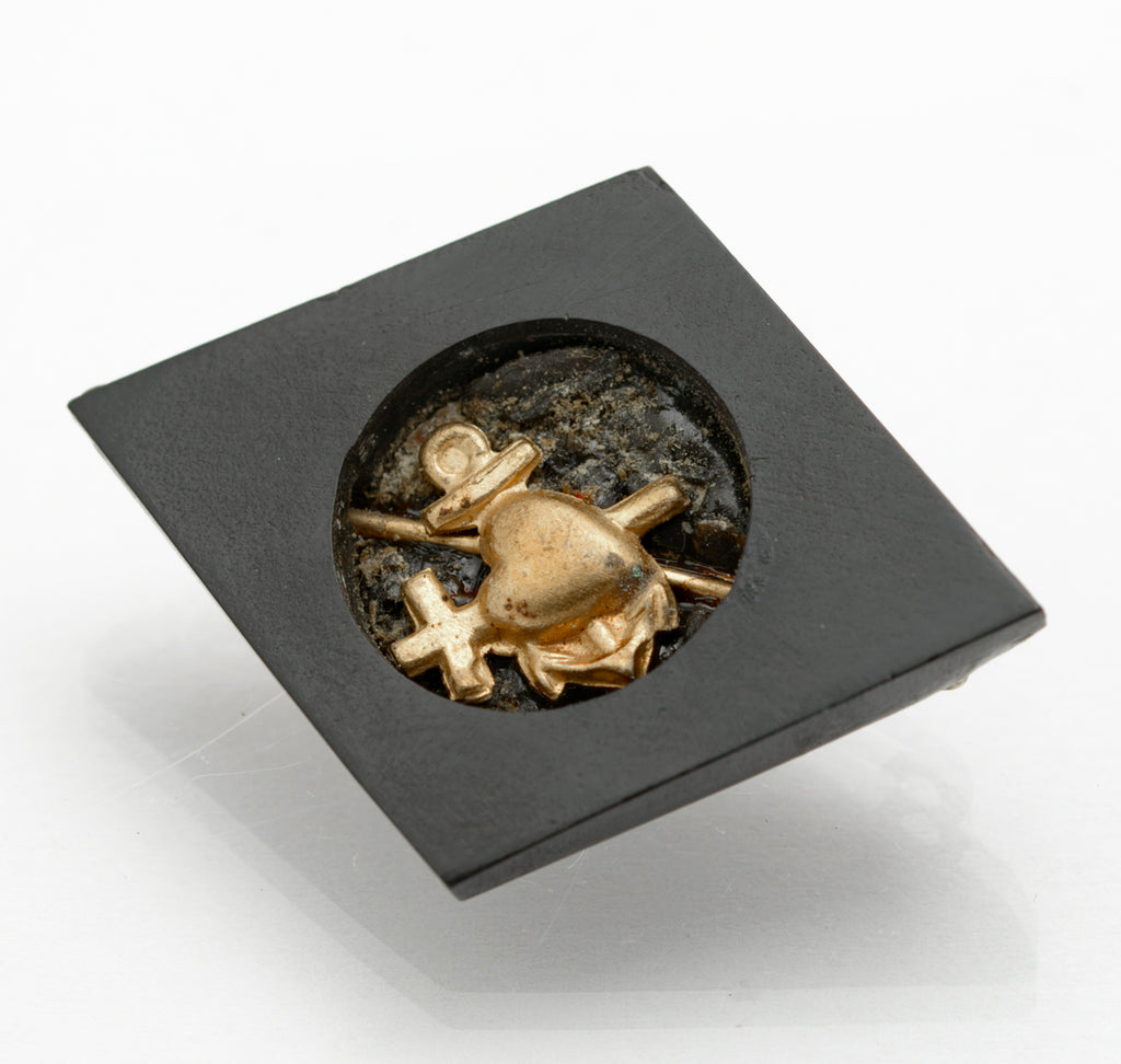 Antique Whitby Jet Mourning Brooch With Silver Coin & Secret Christian Token (B2241)