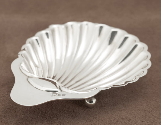 Antique James Deakin Sterling Silver Shell Dish For Sweets/Butter Etc(B2247)