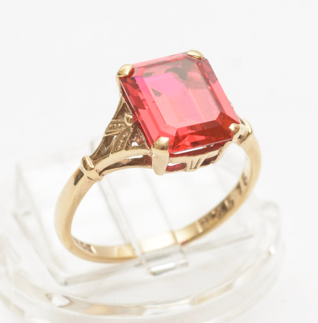 Vintage Mid Century 9ct Yellow Gold & Ruby Ring Hallmarked 1961 UK Size L1/2 (B2272)