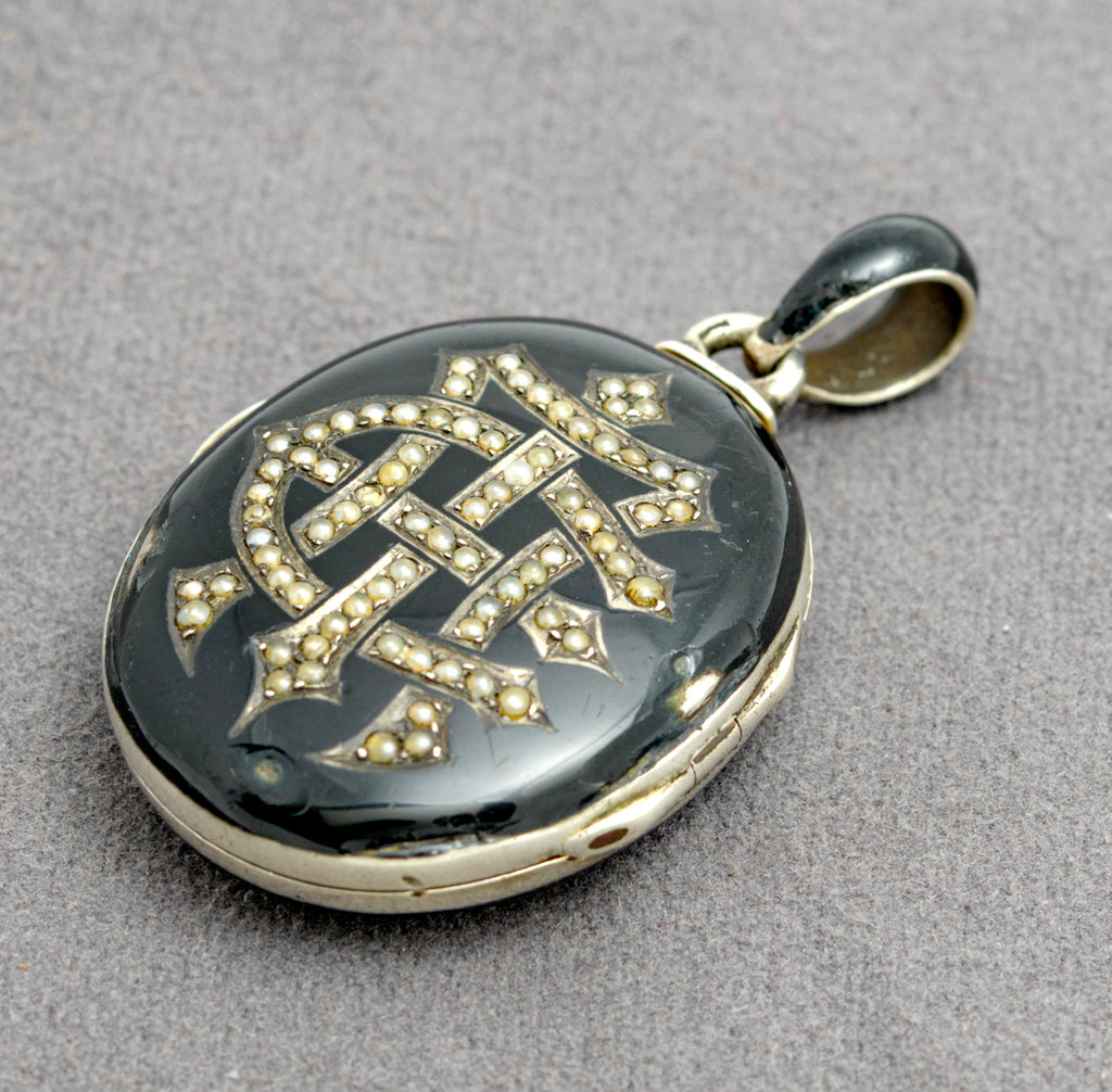 Antique Victorian Amity Eternity Infinity AEI Mourning Locket Black Enamel (B2289)