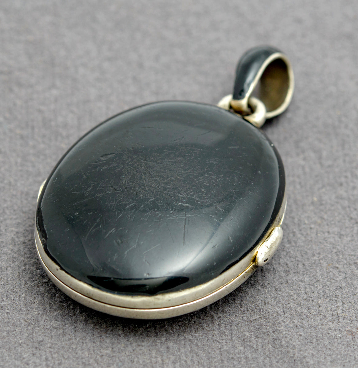 Antique Victorian Amity Eternity Infinity AEI Mourning Locket Black Enamel (B2289)