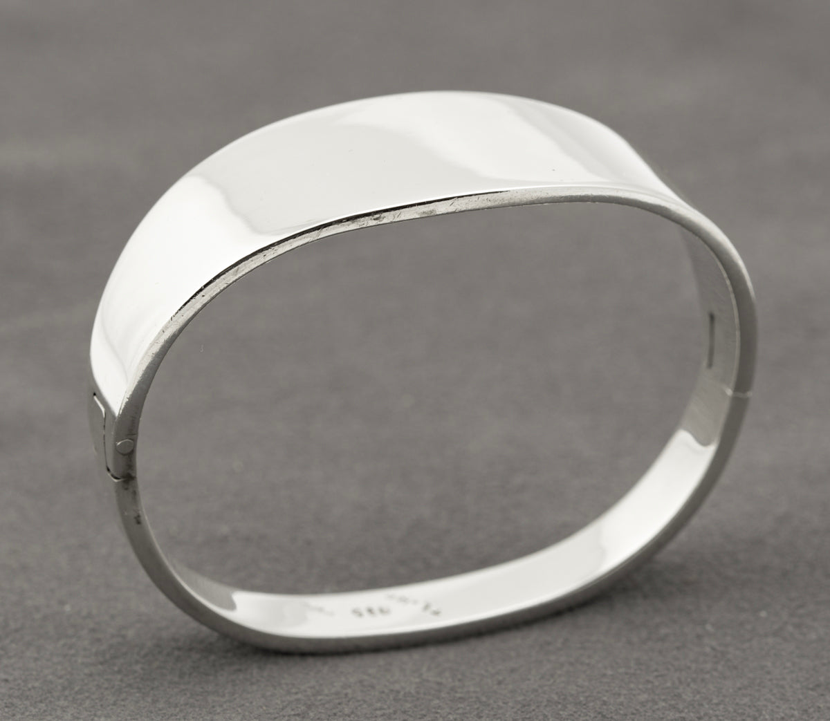 Vintage Mexican 925 Sterling Silver Heavy Chunky Bangle Bracelet Plain Band(B2298)