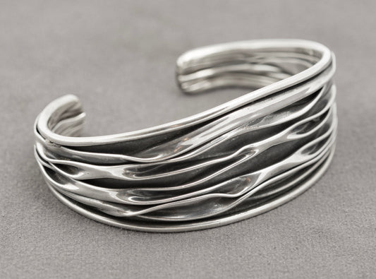 Vintage Sterling Silver Bangle Bracelet Organic Strap Design Edinburgh Hallmark (B2319)