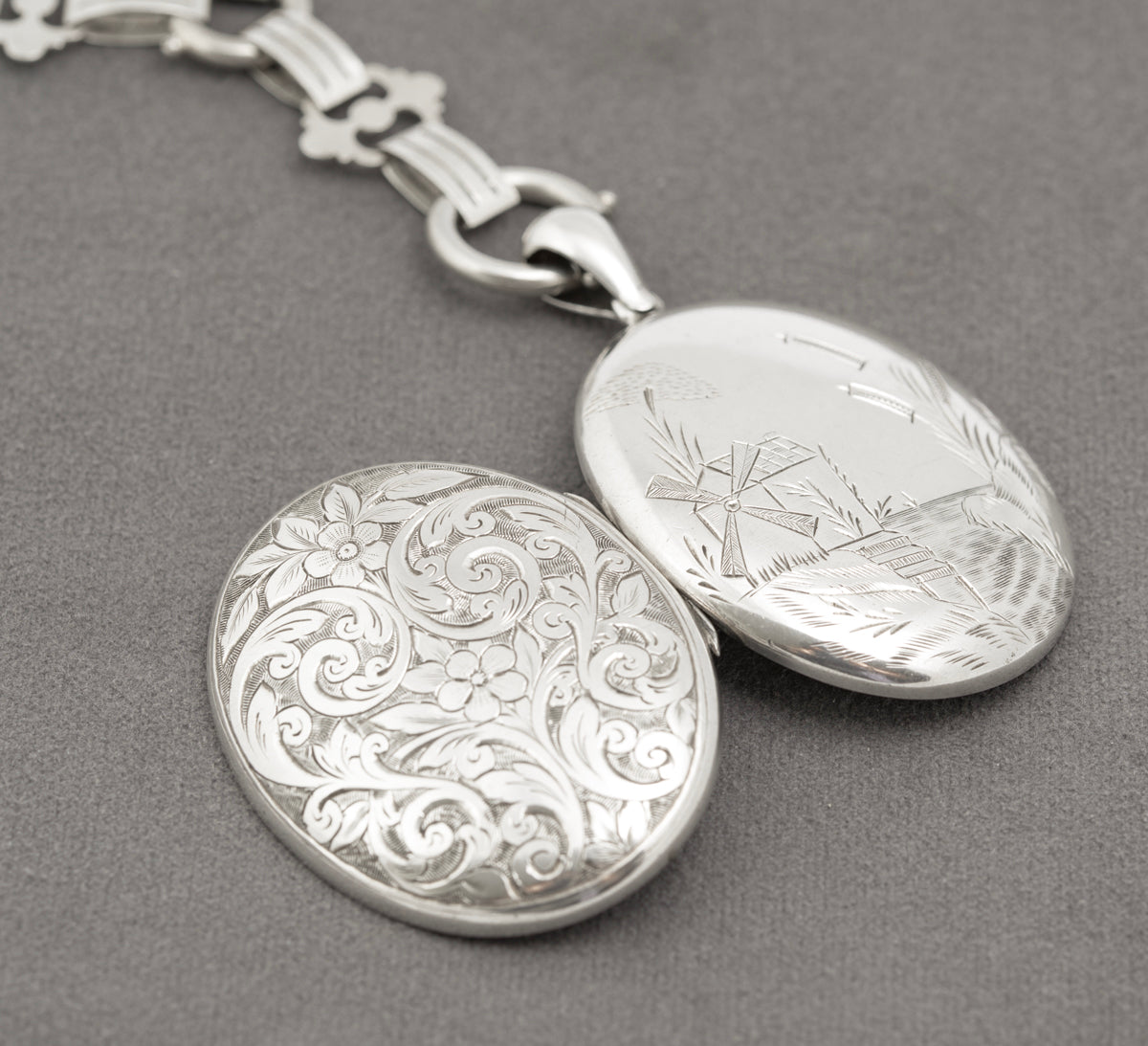 Victorian Antique Sterling Silver Book Chain & Locket Necklace c.1880 (B2322)