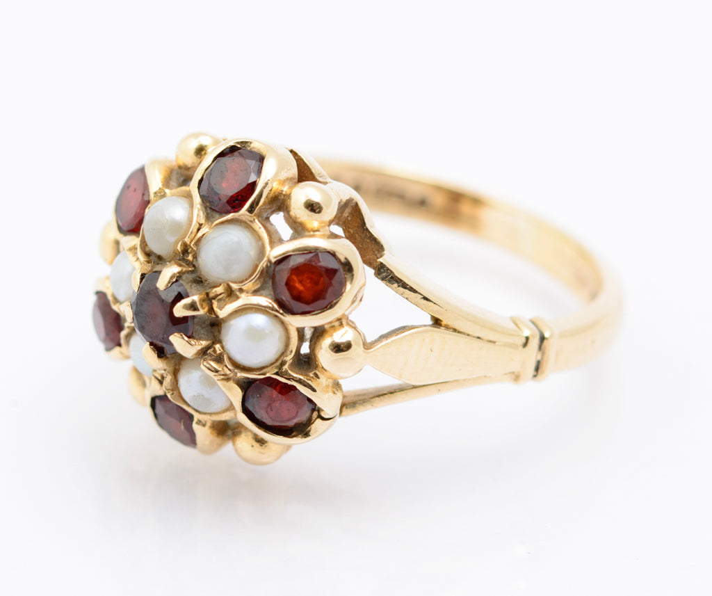 Vintage Ladies 9ct Yellow Gold Garnet & Pearl Princess Cluster Ring Hallmarked London 1966 UK Size N (B2325)