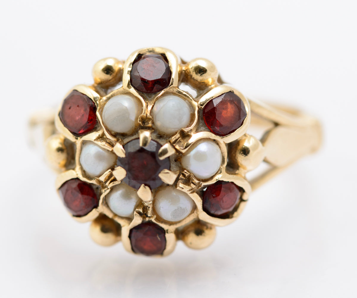 Vintage Ladies 9ct Yellow Gold Garnet & Pearl Princess Cluster Ring Hallmarked London 1966 UK Size N (B2325)