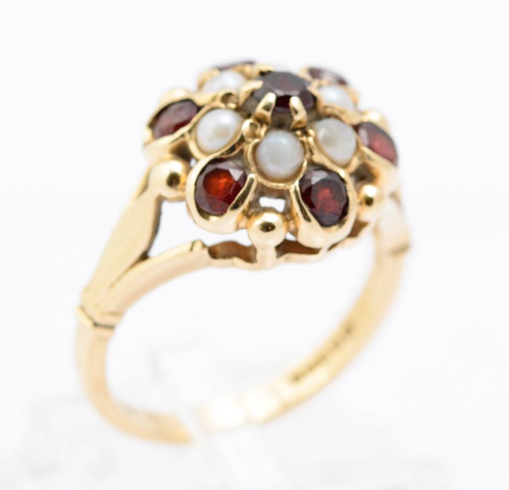 Vintage Ladies 9ct Yellow Gold Garnet & Pearl Princess Cluster Ring Hallmarked London 1966 UK Size N (B2325)