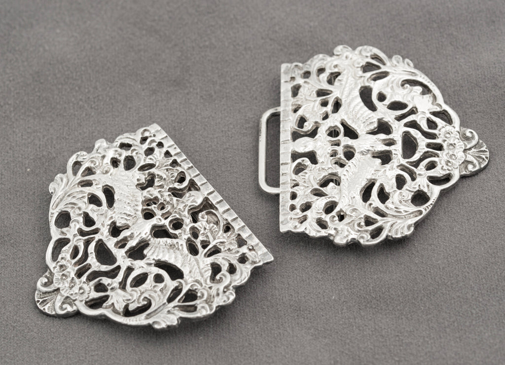 Vintage Sterling Silver Nurses Buckle With Liver Bird Design Hallmarked 1977 (B2328)