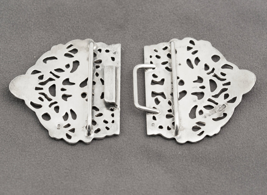 Vintage Sterling Silver Nurses Buckle With Liver Bird Design Hallmarked 1977 (B2328)