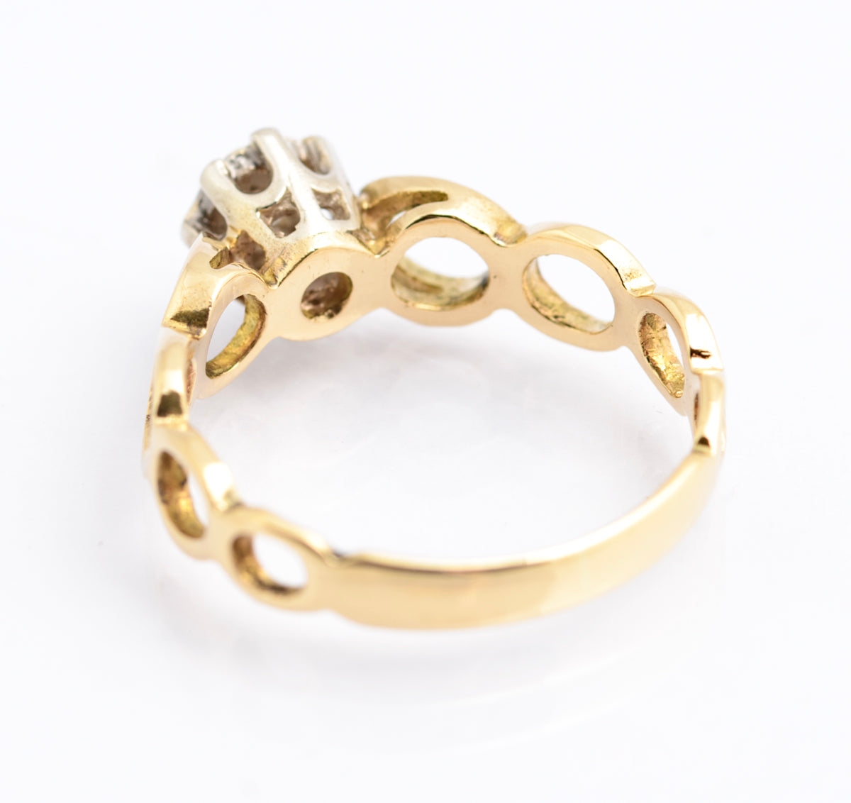 Vintage 18ct Gold & Diamond Solitaire Ring With Open Work Band Hallmarked 1972 (B2335)