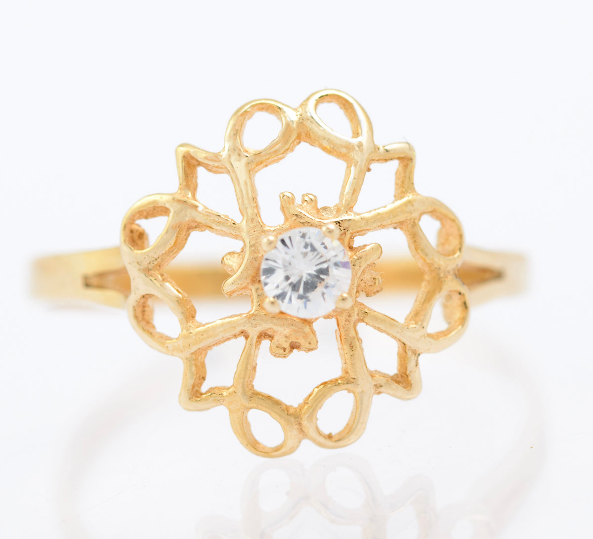 Vintage 9ct Gold Ladies Open Work Ring With CZ Solitaire Gem Hallmarked 1986 (B2339)