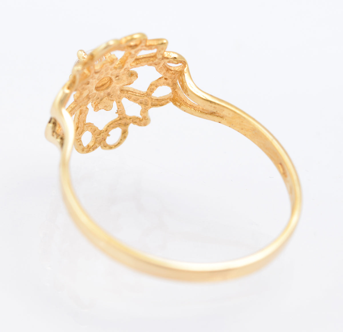 Vintage 9ct Gold Ladies Open Work Ring With CZ Solitaire Gem Hallmarked 1986 (B2339)
