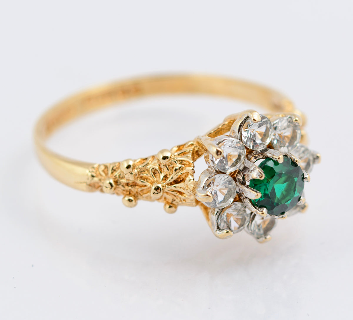 Vintage 9ct Yellow Gold Ring Chrome Diopside Gem With Quartz Halo UK Size N1/2 (B2346)