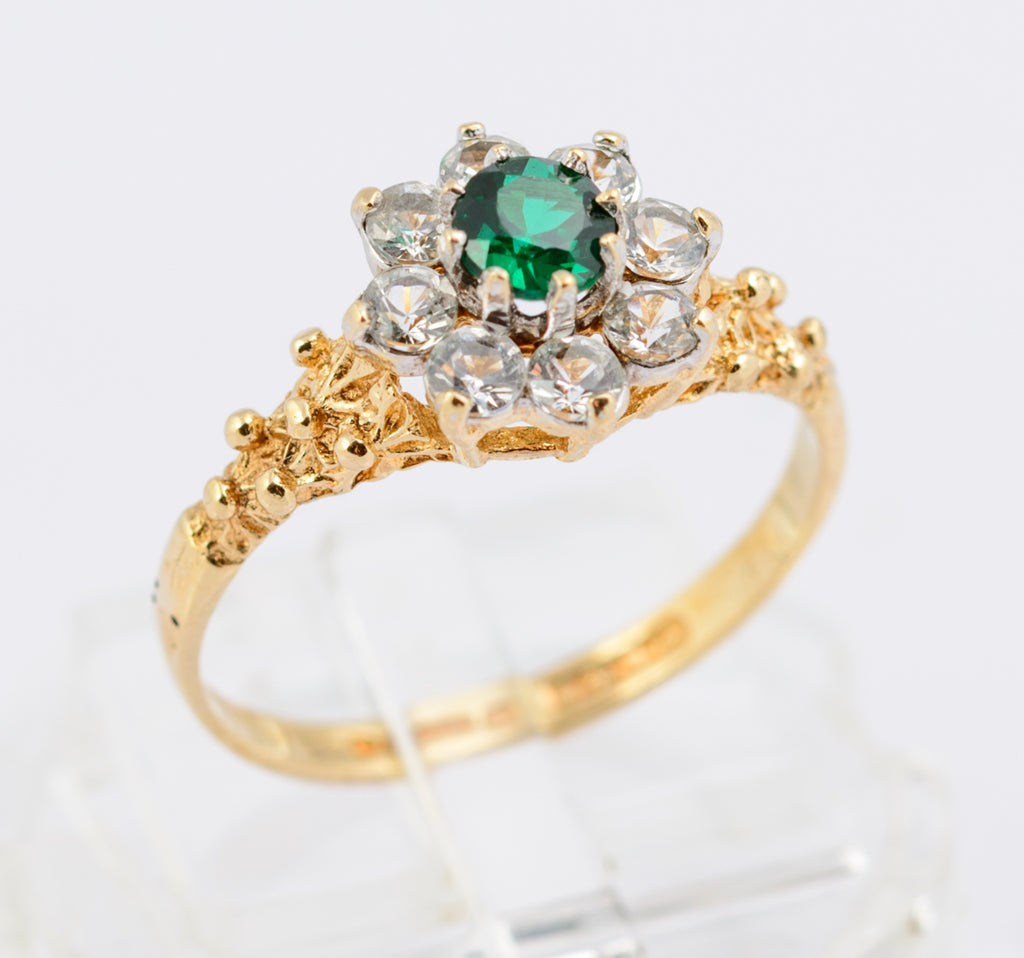 Vintage 9ct Yellow Gold Ring Chrome Diopside Gem With Quartz Halo UK Size N1/2 (B2346)