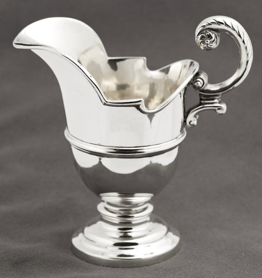 Antique Victorian Sterling Silver Milk/Cream Jug Hallmarked 1901 Helmet Shape (B2368)