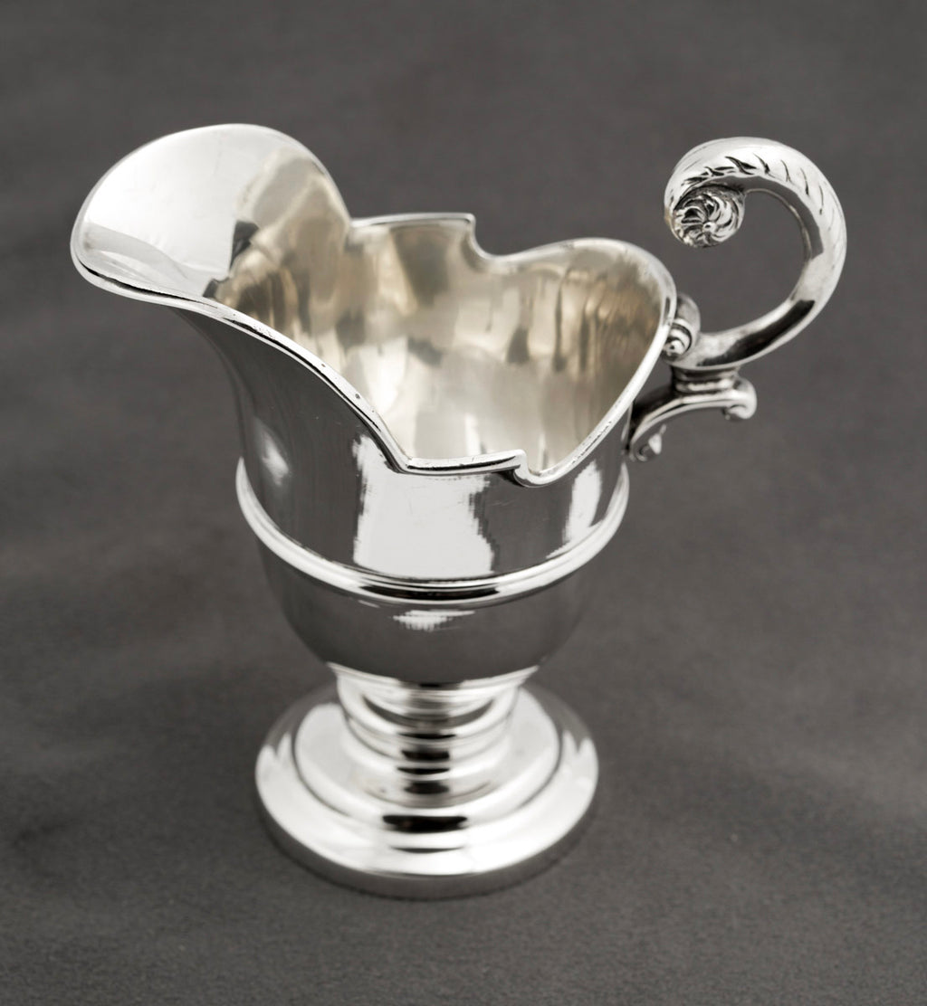 Antique Victorian Sterling Silver Milk/Cream Jug Hallmarked 1901 Helmet Shape (B2368)
