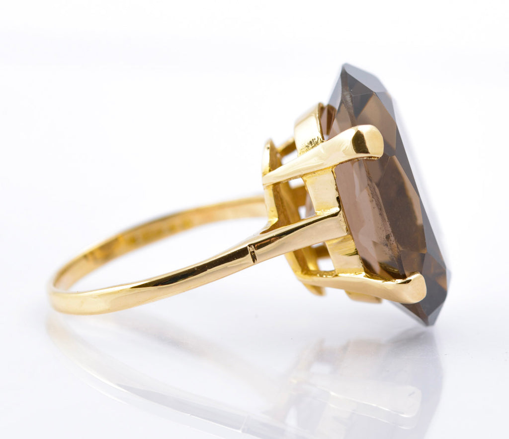 Vintage 9ct Gold Smoky Quartz Statement Ring | 14.5ct Oval Stone | London Hallmark 1968 | Size N½ (Code B2389)